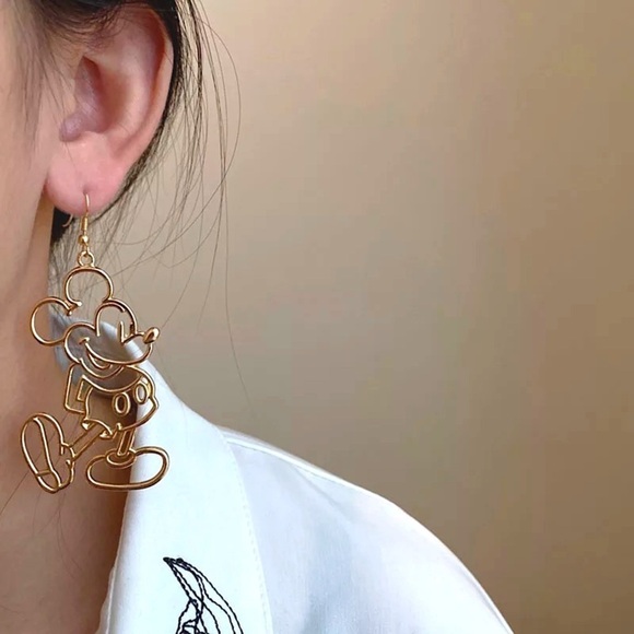 Mickey Mouse Disney World Cut Out Minimalist Dangle Trending Cute Gift Earrings - Picture 2 of 3